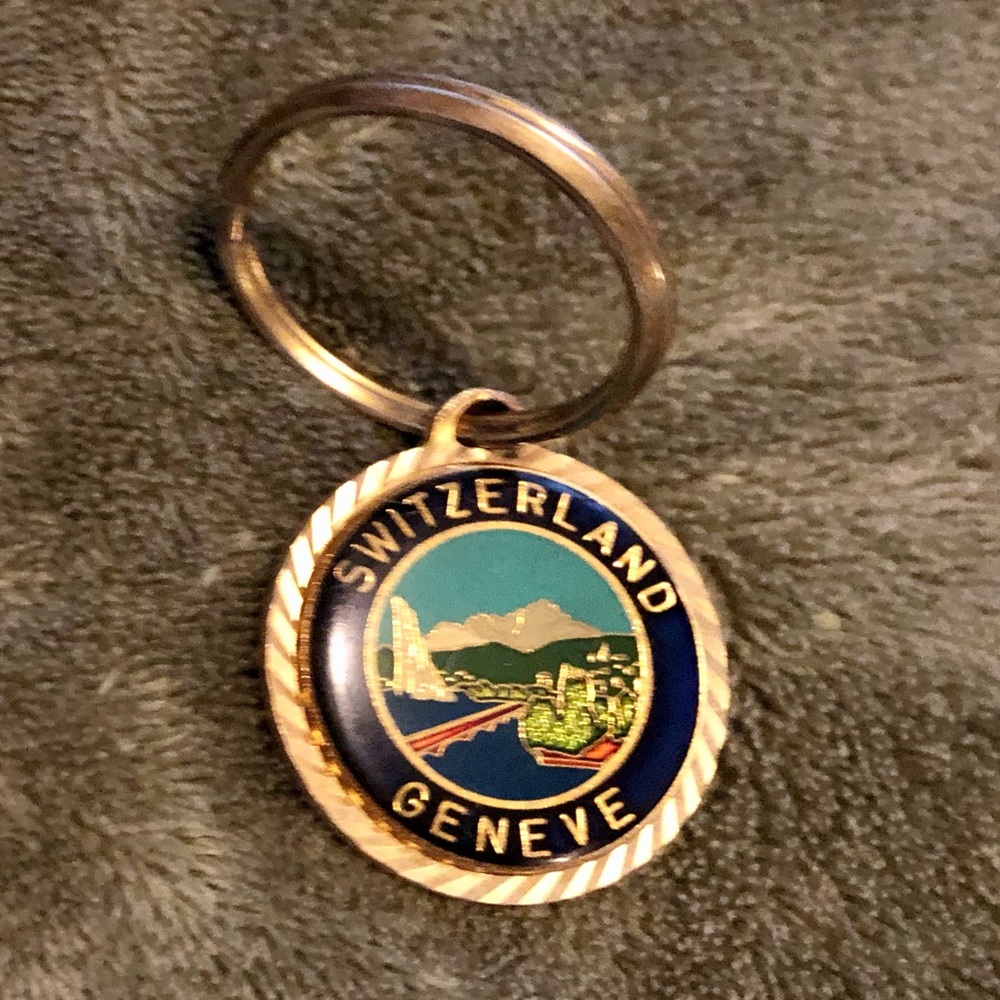 [3/$20] Vintage Geneve, Switzerland Keychain